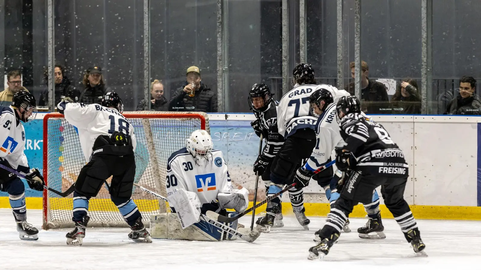 Spannende Spiele gab es in der Weihenstephan Arena zu sehen. (Foto: Blackbears)