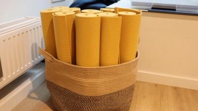 Yoga 60Plus findet immer freitags von 10 bis 11 Uhr statt. Auch für Kinder und Familien gibt es Angebote. (Foto: bas)