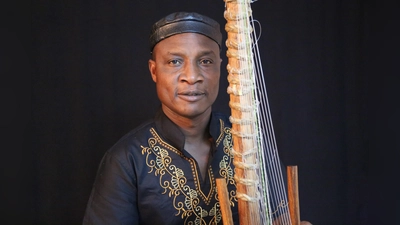 Kommt ins Schloss Sulzemoos: Adjiri Odametey . (Foto: africmelo records)