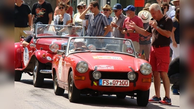 Ein Fahrzeug schöner als das andere - seit 15 Jahren findet die 10-Seen-Classic-Rallye mit Pascal Kapp statt.  (Foto: pst)