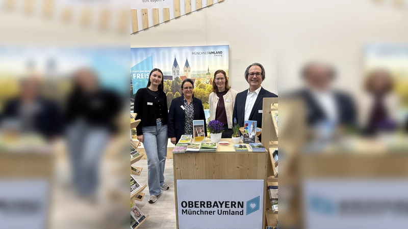 Mit einem gemeinsamen Stand präsentierten sich Stadt und Landkreis Freising auf der Reise- und Freizeitmesse f.re.e in München. (Foto: LRA Freising)