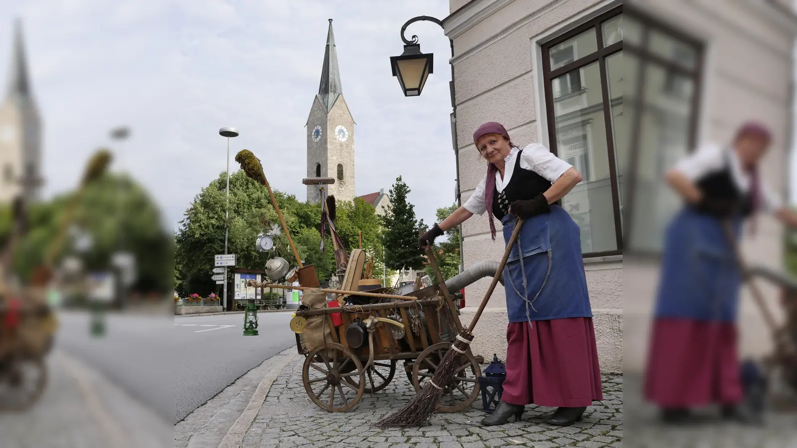 Die Kath' l hat wieder ihren Wagen ausgepackt und lädt ab zu neuen Touren ein. (Foto: Agnes Kraus)