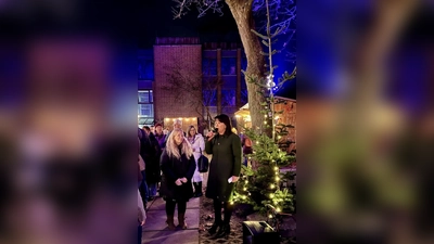 Der Erlös der Schlossweihnacht kommt den örtlichen Vereinen zugute. (Foto: Markt Markt Schwaben)