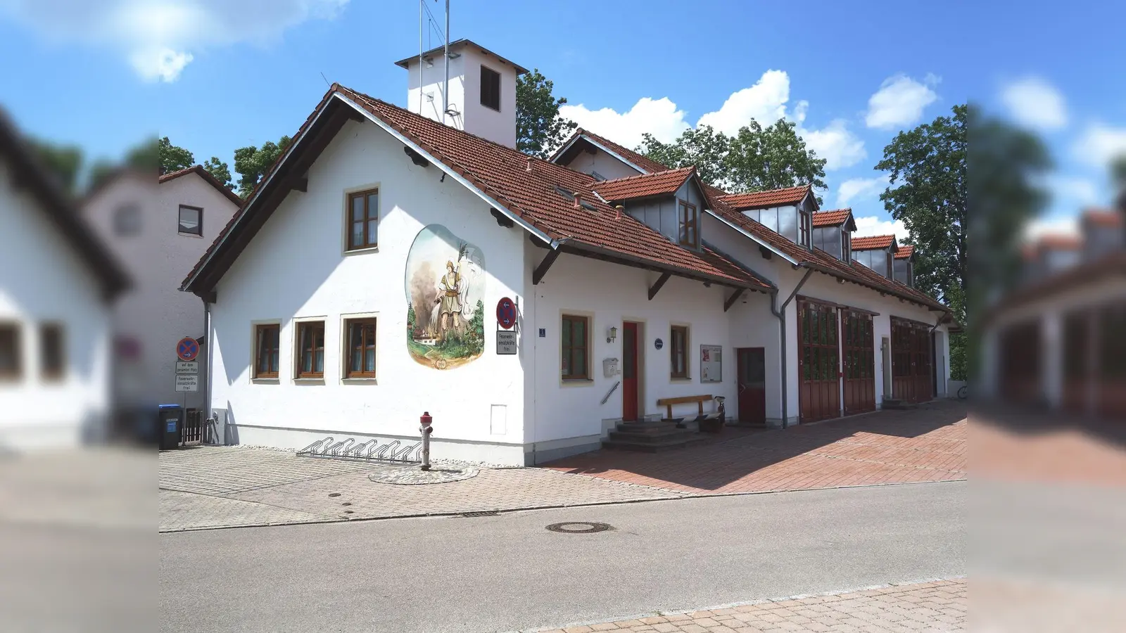 Die ADFC-Feuerwehr-Tour führt zu verschiedenen Feuerwehrwachen im Landkreis. (Foto: VA)