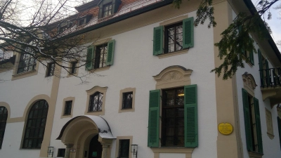 Die Monacensia im Hildebrandhaus lädt für den 19. Juli zum Sommerfest ein. (Archivbild: bas)