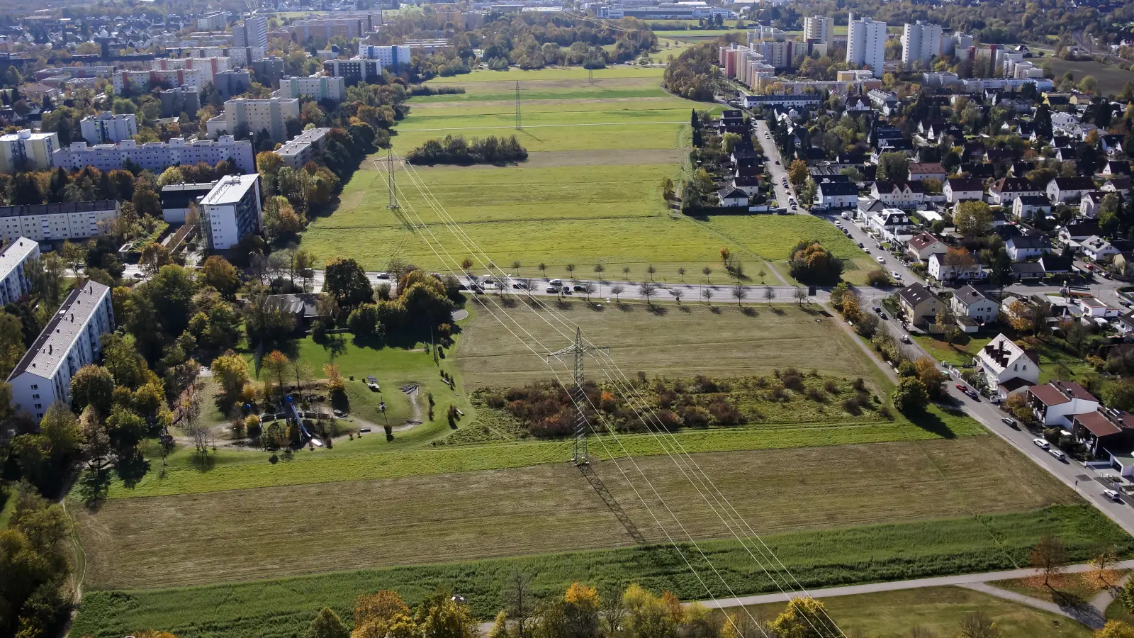 Der Feldmochinger Anger soll im Sommer für einige Tage zu einer Parkmeile mit vielen Angeboten werden. (Foto: Airgonautics GbR/Landeshauptstadt München)