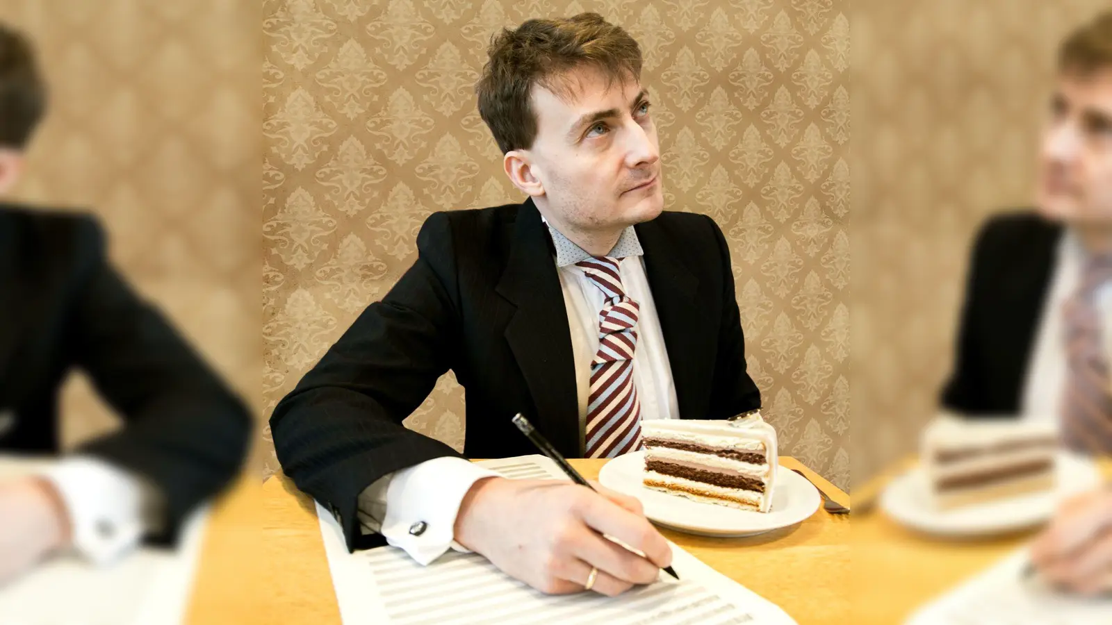 Sebastian Krämer kommt mit seinen ganz speziellen Chansons in die Stadthalle. (Foto: Christian Biadacz)