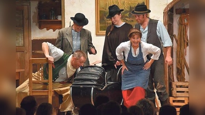 D Hofoldinger haben mit ihrer Theateraufführung großen Erfolg. Jetzt schnell noch Karten sichern.	 (Foto: VA)
