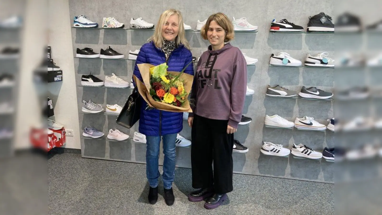 Birgit Müller (links) mit Verena Thumann. (Foto: Schuh & Leder Thumann)