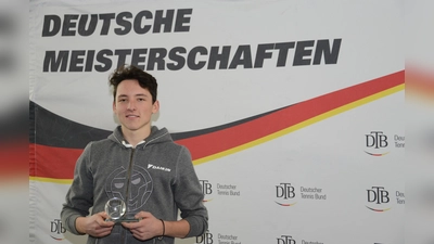 Starke Vorstellung: Max Rehberg vom TC Aschheim wurde im Einzel und im Doppel Deutscher Jugend-Hallenmeister. (Foto: Klaus Molt)