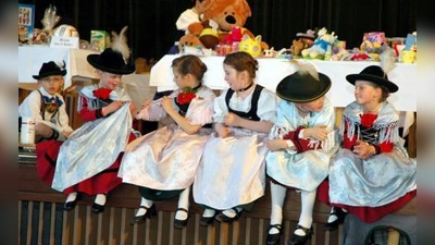 Beim Schuhplattln. (Foto: Isargau)