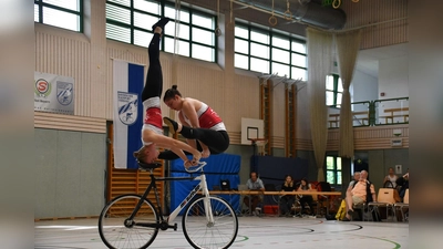 Sabine Tausch (links) mit Katharina Hupfauer. (Foto: RSV Pullach)