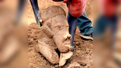 Was es mit den Tonfiguren der Nok aus Zentralnigeria auf sich hat, erfährt man im Vortrag von Archäologin Dr. Gabriele Franke.  (F.: Peter Breunig, Goethe-Universität Frankfurt/M. )