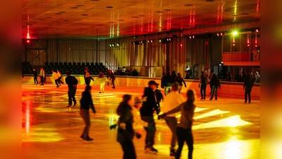 Ganze Generationen von Münchnern amüsierten sich im Olympia-Eissportzentrum. Nun heißt es bald Abschied nehmen – für immer! (F.: © Olympiapark München, F. Stoffers)