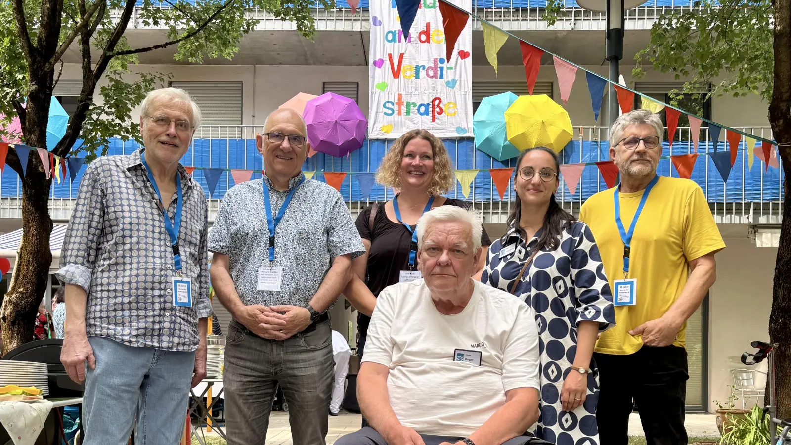 Ein Fest zum Jubiläum: Diester Bamberg, Frieder Vogelsgesang, Helmut Berger, Bettina Schrohe, Diana Stepanenko und Michael Liebmann (v. l.) feierten mit. (Foto: Ulrike Seiffert)