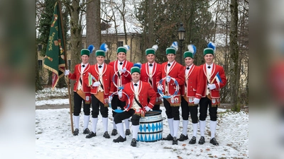 Die Schäffler, hier aus Ismaning, treten unter anderem am Freitag, 11. Januar um 13.15 Uhr in der Konditorei Münchner Freiheit im Josef-Dollinger-Bogen Freimann auf. (Foto: Bauerntheater Ismaning)