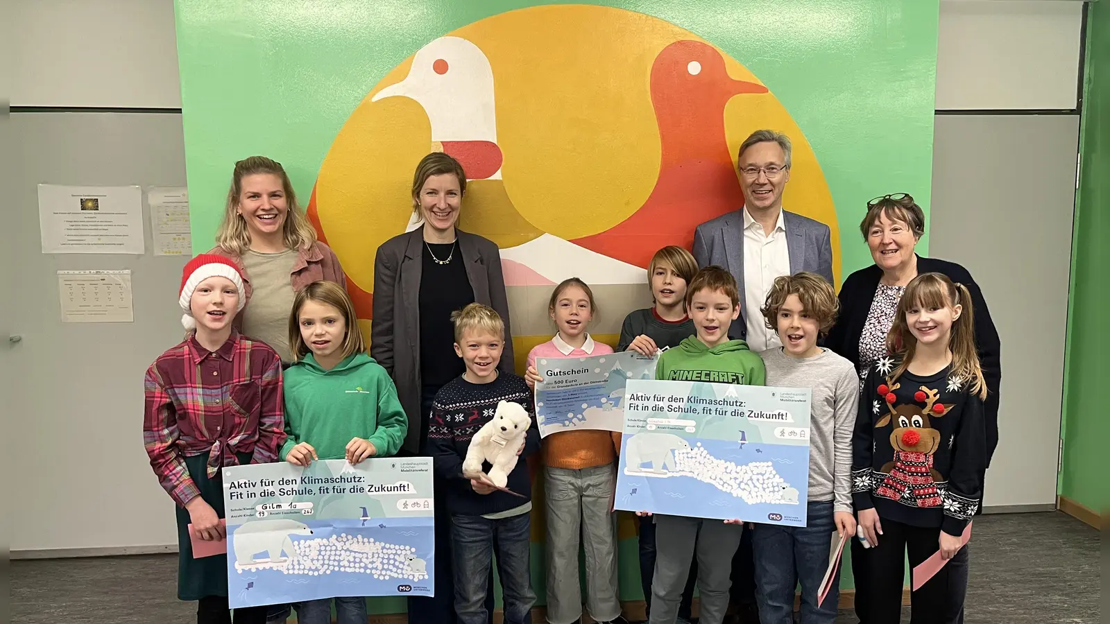 In der Gilmschule wurden die Kinder für das Erreichen des ersten Platzes als Sieger ausgezeichnet. (Foto: MOR)