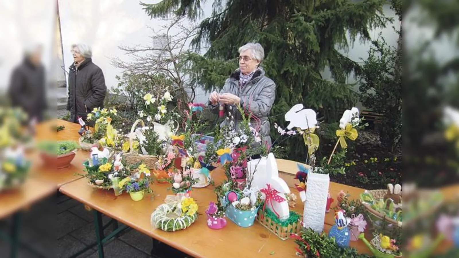 Auch in diesem Jahr bietet der Bastelkreis der Pfarrei Christi Himmelfahrt einiges für das Osterfest.	 (Foto: VA)