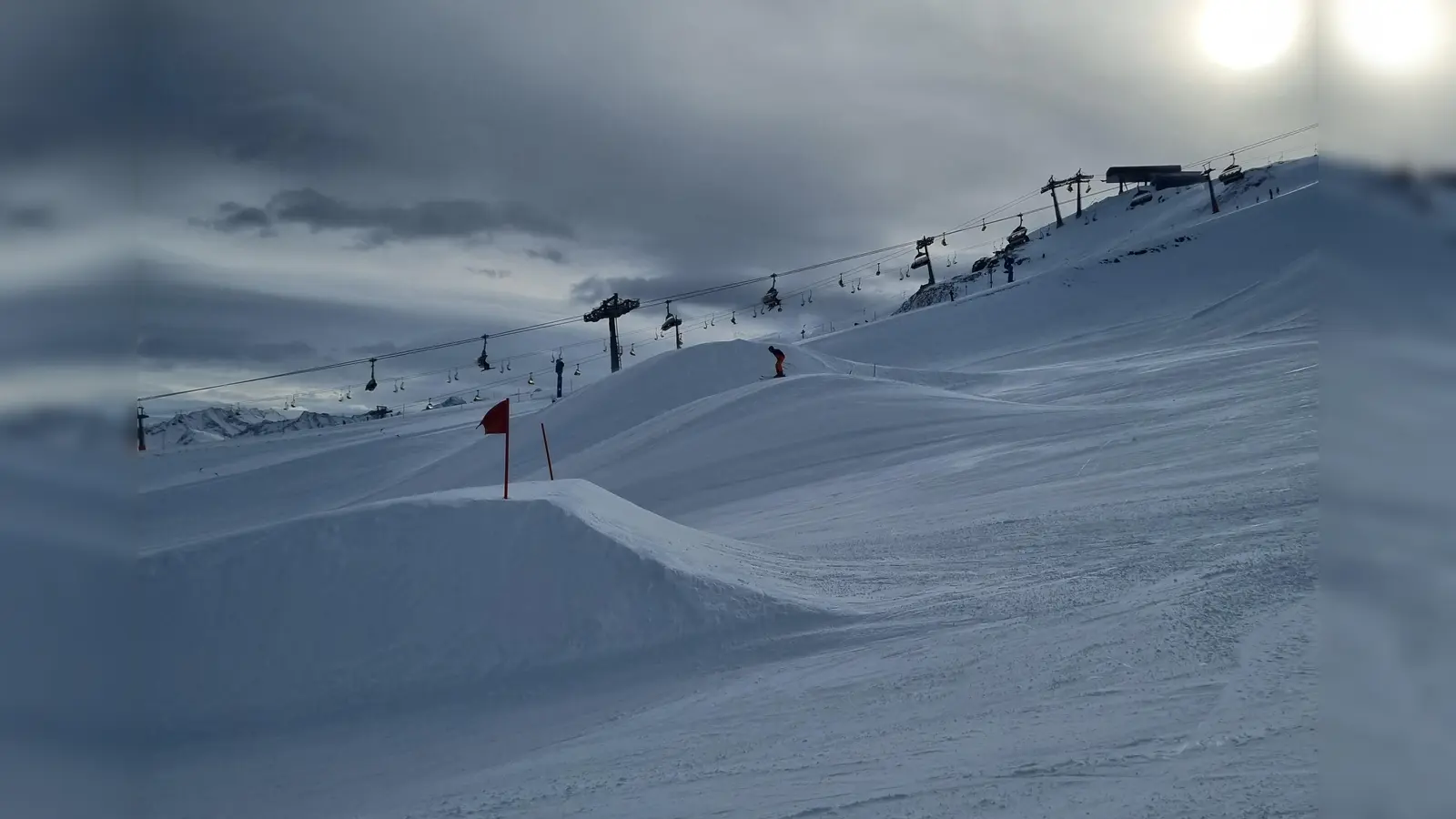 Schnee so weit das Auge reicht. Der Skiclub freut sich auf die kommende Saison. (Foto: Skiclub)