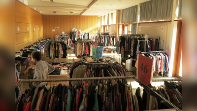 Im katholischen Pfarrzentrum Unterföhring wartet ein Angebot von rund 4000 Artikeln. (Foto: VA)