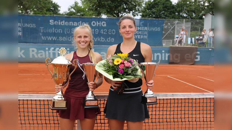 Siegerin Laura Isabel Putz (TC Aschheim, links) und Finalistin Adriana Rajkovic (GW Luitpoldpark München). (Foto: BTV)