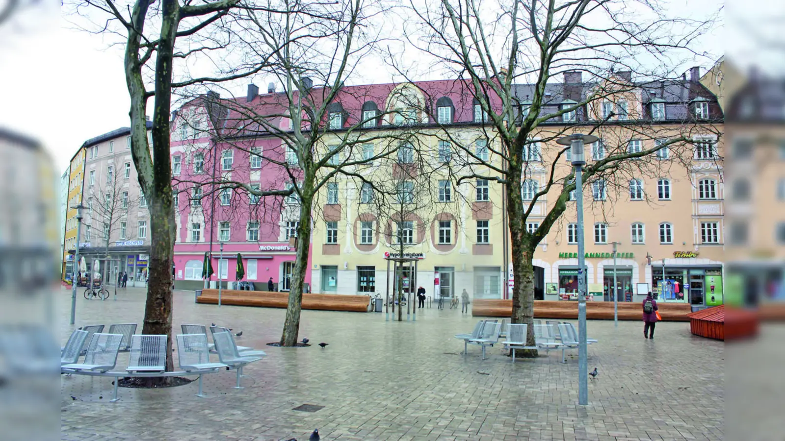 Bald schöner? Bürger wünscht sich Blumenkübel für den Harras. (Foto: job)
