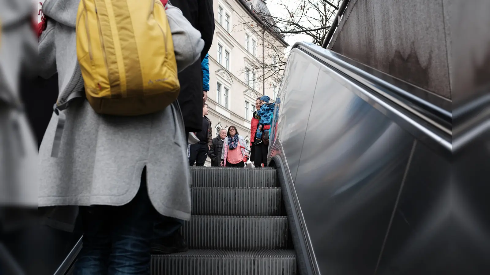 Am südwestlichen Orleansplatz ist eine zusätzliche Rolltreppe nötig, sagt die lokale SPD. (Foto: Marcel Senf)