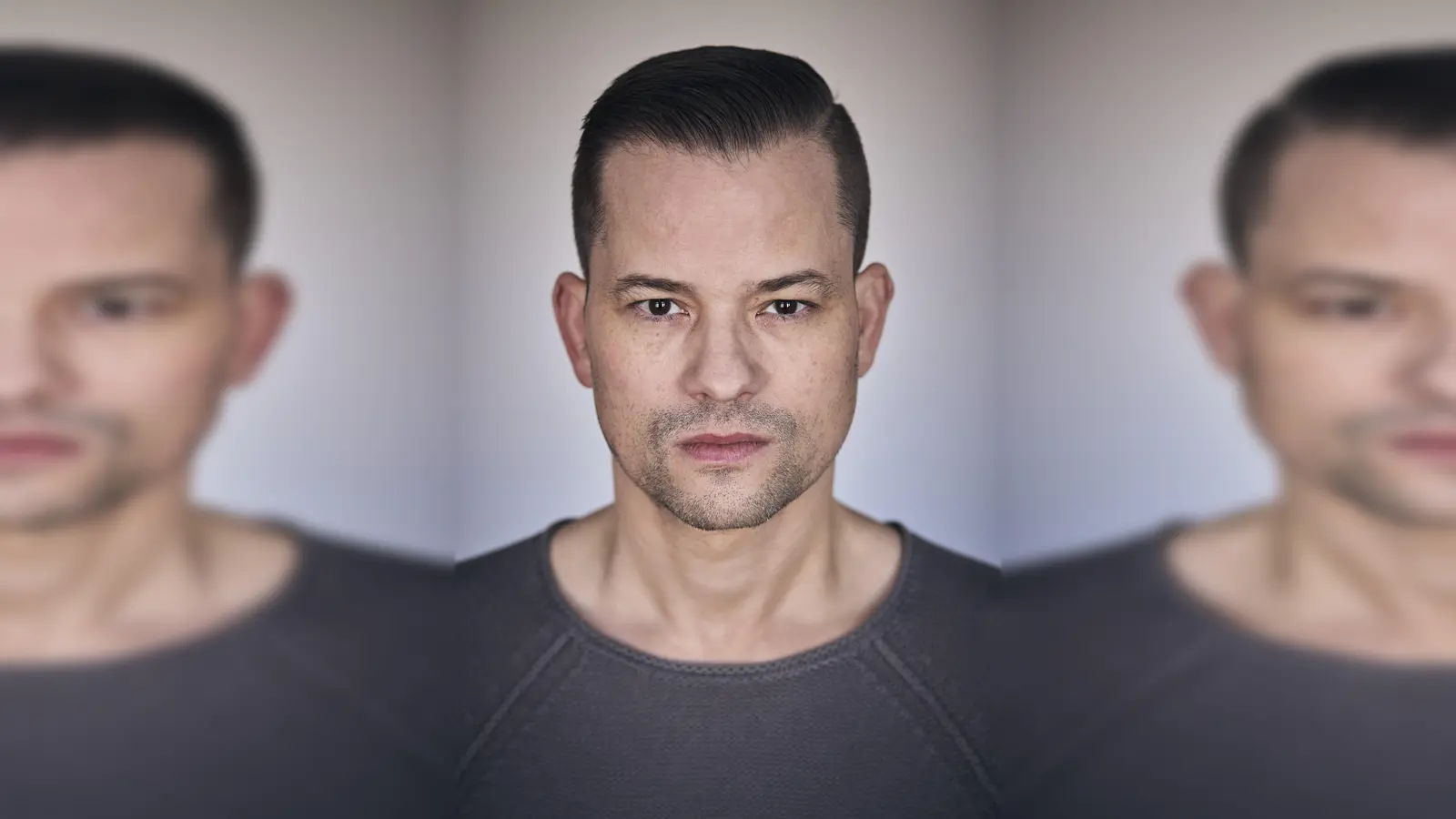 Vincent Kliesch stellt seinen neuesten Krimi in Dachau vor. (Foto: Marcus Höhn)