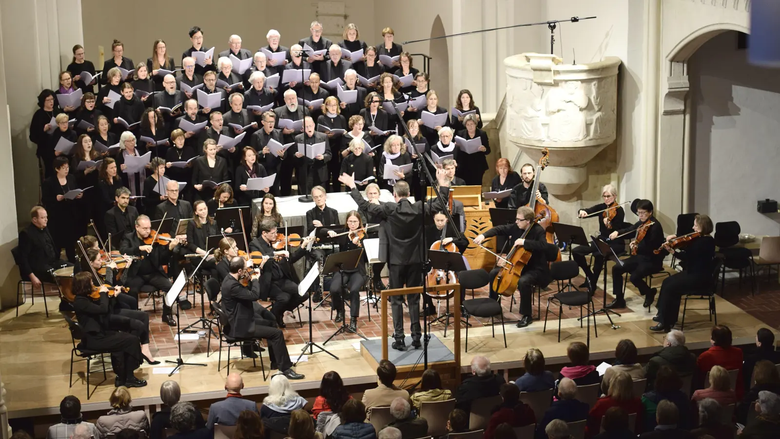Der Markus-Chor München und das Markus-Orchester bringen zum 100. Geburtstag von Karl Richter die H-Moll-Messe von Johann Sebastian Bach zur Aufführung.  (F.: Peter Möhring)
