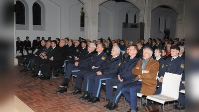 Gut gefüllt waren die Reihen beim traditionellen Polizeigottesdienst in der St. Markus-Kirche. Schutzpatron der Polizei ist der Heilige Sebastian.  (F.: Foto-Agentur München, Peter Hornung)