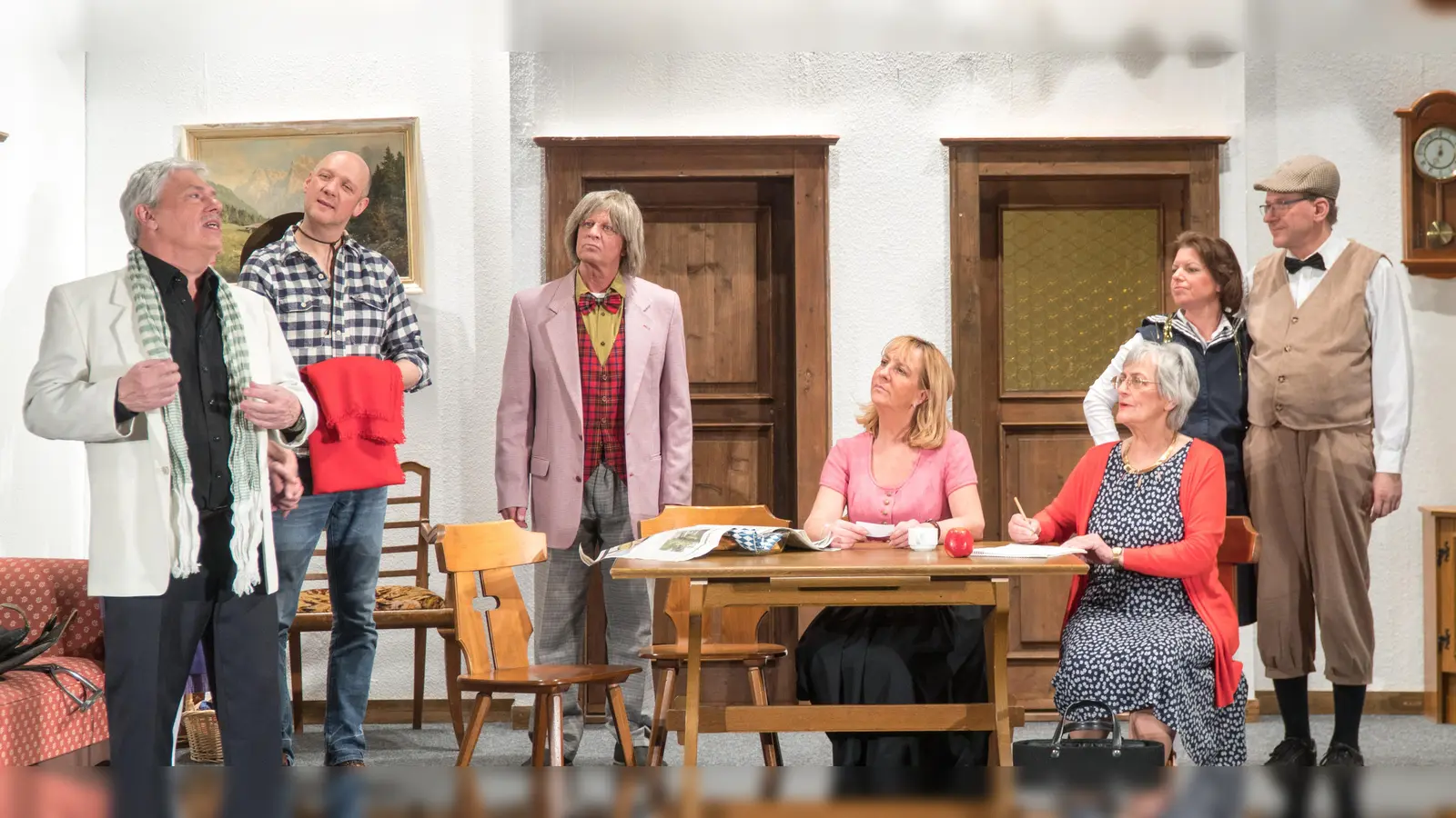 "D’Woifgangla" spielen auf der Volksbühne Haidhausen heuer den bayerischen Schwank "Café/Pension Maxim". (Foto: VA)