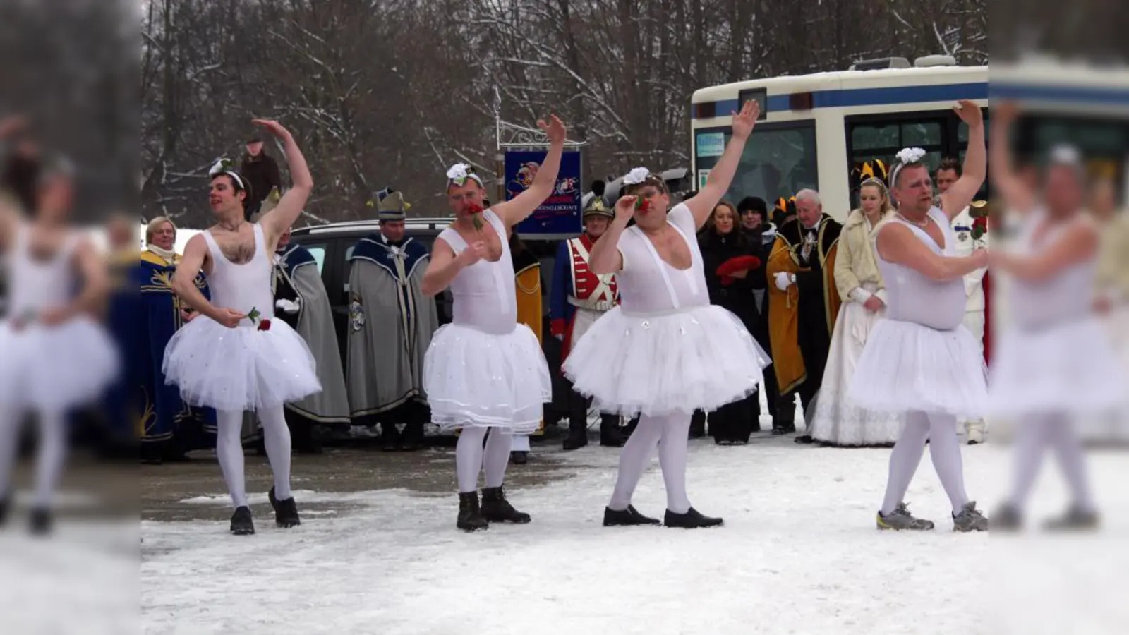 Beim Westkreuzfasching sorgt der Auftritt des Würmesia-Männerballetts alljährlich für ausgelassene Stimmung. (Foto: Eva Schraft)