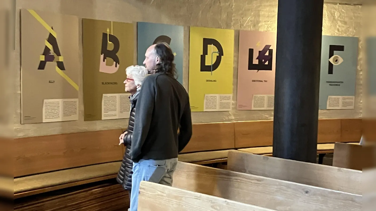 70 Interessierte kamen zur Vernissage der Ausstellung in die Friedenskirche. (Foto: Brot für die Welt)