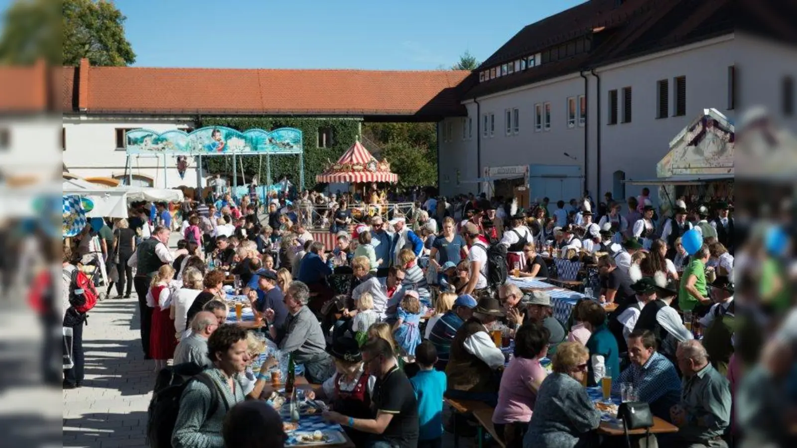 Im Klosterareal des Veranstaltungsforums Fürstenfeld findet zum 14. Mal die Kirta statt. (Foto: Reinhard Wieland)