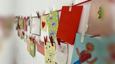 Im Cafe'tscherl gab es überraschende Post aus Schleswig-Holstein für die Senioren. (Foto: NbH Vatersetten)