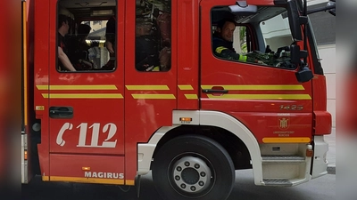 Die Feuerwehr teilt mit, dass die Bombe aus dem Zweiten Weltkrieg 250 kg schwer und in zwei Teile zerbrochen ist. (Foto: mha)