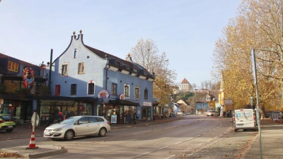 Die Münchner Straße kann manchmal sehr still sein, selbst an einem Wochentag um 15 Uhr. Ein guter Zeitpunkt für einen spontanen Streifzug. (Foto: Horst Kramer)
