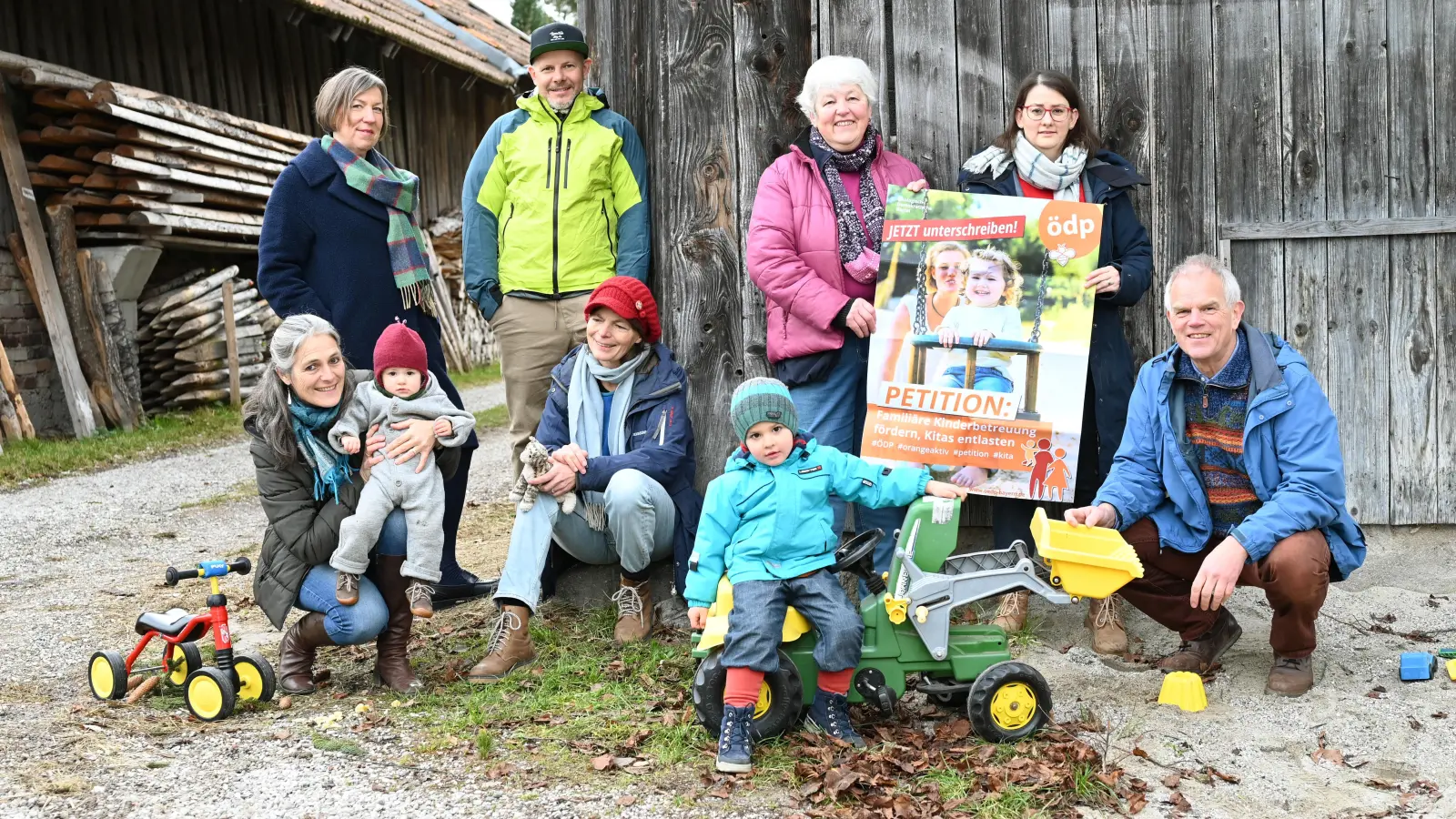 Die Mandatsträgerinnen und Mandatsträger der ÖDP aus dem Landkreis setzen sich für die Entlastung der Kitas ein.  (Foto: Doerte Sueberkrueb)