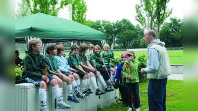 Mannschaftsbesprechung der Knaben C Mannschaft des TUS Obermenzing. (Foto: pi)
