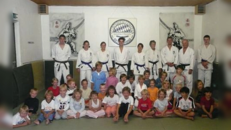 Kinder und Jugendliche sind immer mit viel Spaß beim Schnuppertraining der JuJutsu-Abteilung des SC Unterpfaffenhofen-Germering dabei. (Foto: Astrid Grimm)