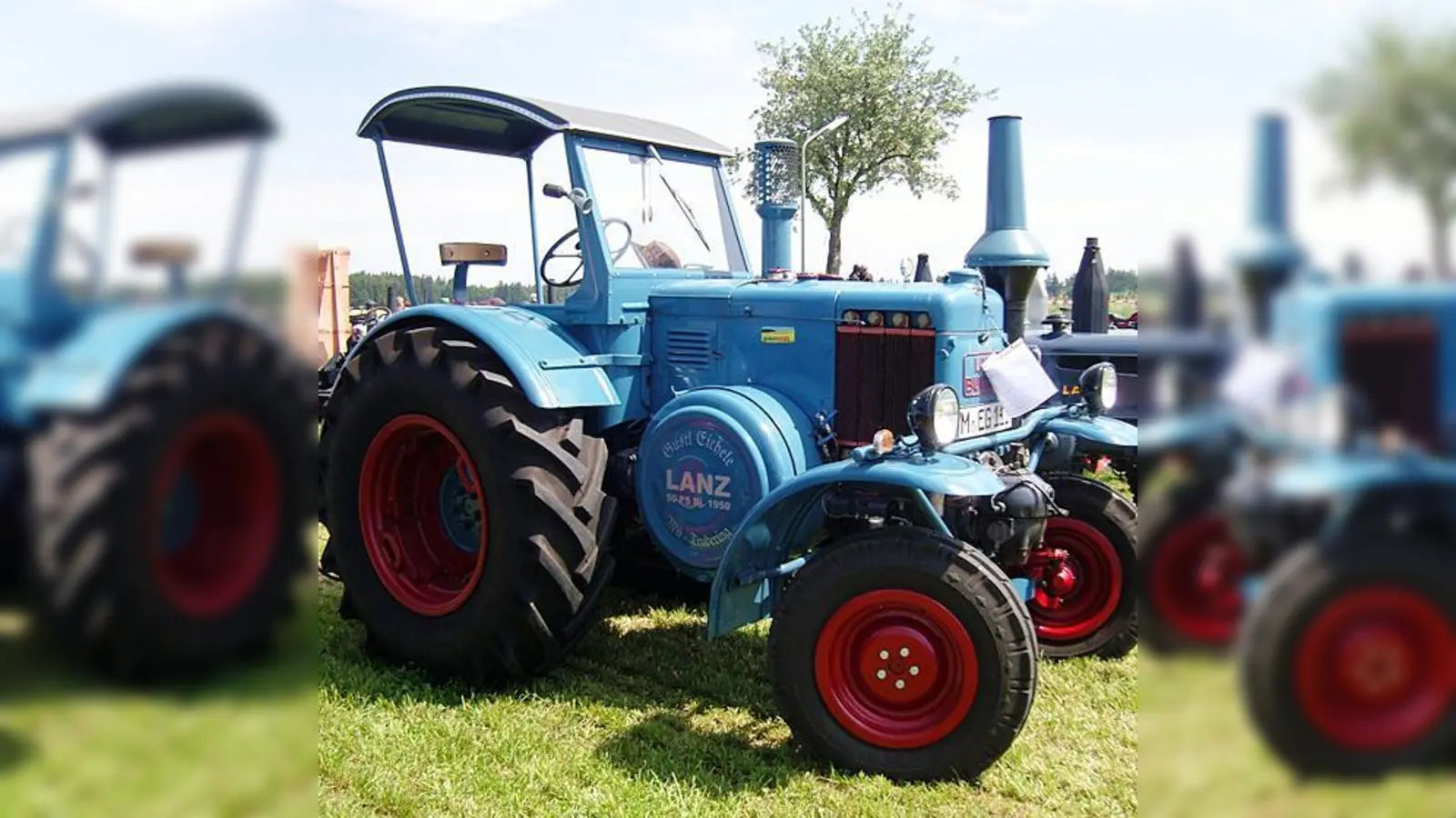 Beim Oldtimer-Treff werden historische Motorräder und Bulldogs gezeigt.  (Foto: VA)