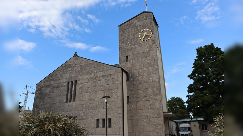 Die Pfarrei St. Agnes in der Lerchenau feiert den Festgottesdienst am Dreikönigstag um 11 Uhr.  (Foto: mha)