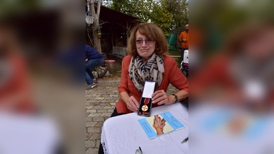 Der Verein „Miteinander Füreinander“ hat unzählige soziale Brücken in Haimhausen geschaffen. Für unter anderem diese Aktivität wurde Angelika Goldfuß mit der Verdienstmedaille des Verdienstordens geehrt. (Foto: Daniel Mielcarek)