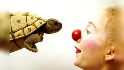 Die "Geschichte vom Meer" ist ein interaktives Clowness-Theaterstück. (Foto: Anil Jain)