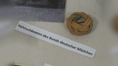 Verschlungen: ein Halstuchknoten des Bunds deutscher Mädchen. (Foto: tab)