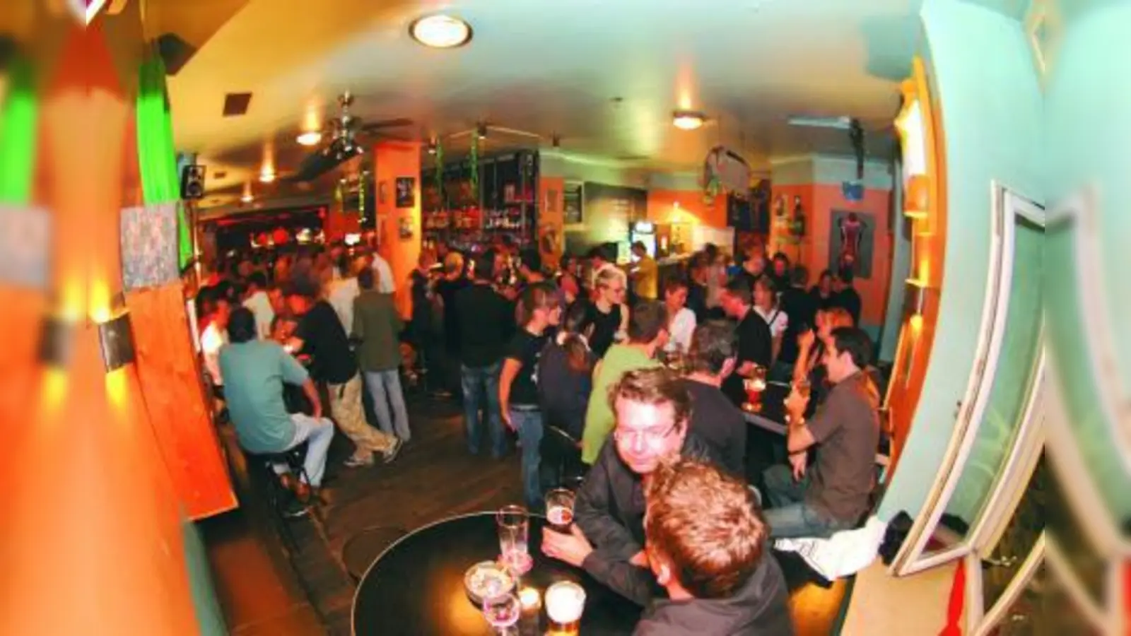 Seit 18 Jahren Treffpunkt für ein bunt gemischtes Publikum: Das Substanz in der Ruppertstraße bietet ein vielfältiges Kulturprogramm. (Foto: Veranstalter)