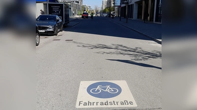 Die Erika-Mann-Straße ist eine beliebte Fahrradstraße und soll nach Ansicht eines Bürgers grüner und verkehrsberuhigter werden. (Foto: Beatrix Köber)