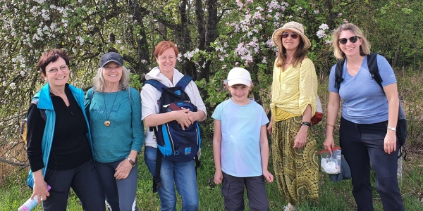 Die Frauengruppe des DAV Moosburg hatte zu einer Kräuterwanderung eingeladen. (Foto: DAV)