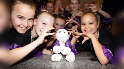 Die "Kirnarra" veranstaltet noch drei Kinderfaschingsbälle. Auch das Kinderprinzenpaar und seine Begleitgarden werden mit dabei sein. (Foto: Kirnarra)