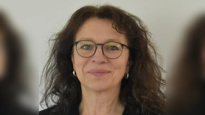 „Kunstwerk des Monats”: Die Künstlerin Angelika Hoegerl stellt in Berg aus. (Foto: privat)